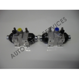 PAIR OF REAR BRAKE CYLINDER MASERATI 3500 GT PAIR OF REAR BRAKE CYLINDER MASERATI 3500 GT