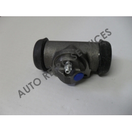 FRONT BRAKE CYLINDER 30mm PEUGEOT 404 - 504