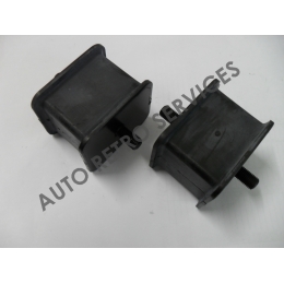 PAIRE DE SUPPORT MOTEUR FIAT 1500 OSCA - 1600 OSCA - 2300 - DINO