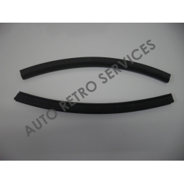 PAIRE DE JOINTS DE VITRE - FIAT 1200 / 1500 / 1600 CABRIOLET